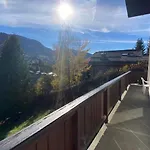 Familial A Megeve, Vue Sur Le Village Σαλέ