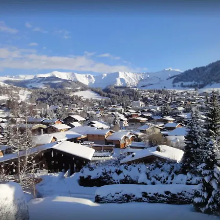 Familial A Megeve, Vue Sur Le Village